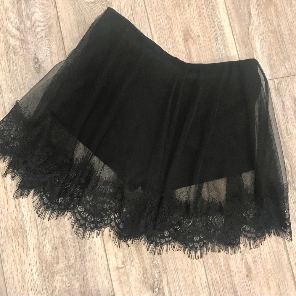lace shorts